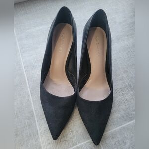 Kate And Mel Classic Black Pointed Heels